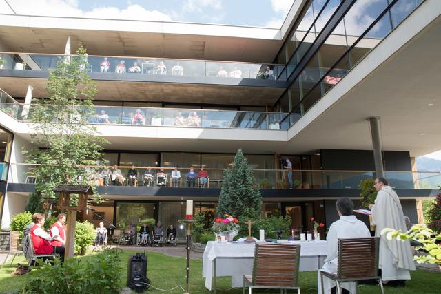 Gottesdienst mit Jakob Bürgler im Wohnheim Tivoli | Foto: dibk