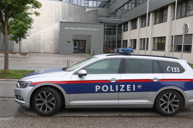 Cobra-Einsatz nach Amok-Drohung im Gymnasium Wallererstraße. | Foto: Laumat