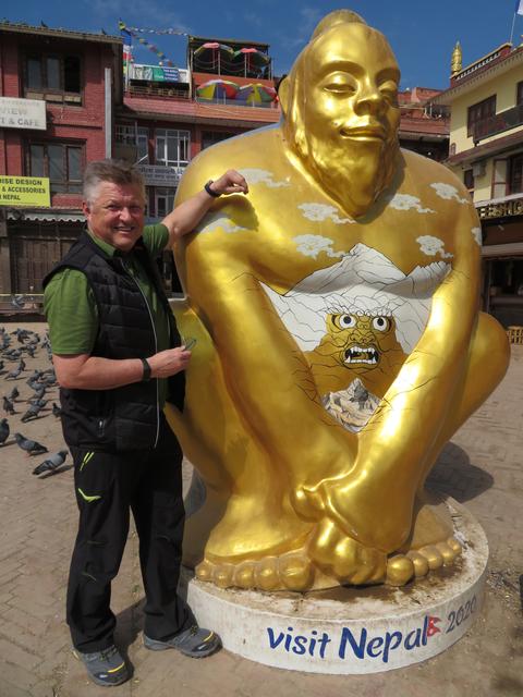 Ich war wohl für längere Zeit einer der letzten Touristen in Land, denn Mitte März wurden sämtliche Trekkingtouren und Expeditionen im Himalayagebiet auf unbestimmte Zeit  abgesagt. 
