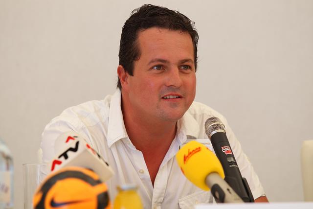 Manager Christian Haas freut sich, dass sich Heimo Pfeifenberger in Grödig engagiert. | Foto: SV Grödig