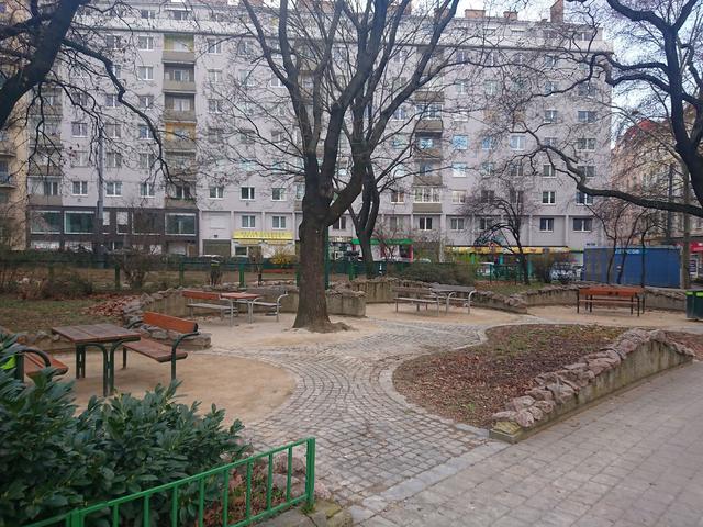 Der Kardinal-Nagl-Park soll umgestaltet werden.