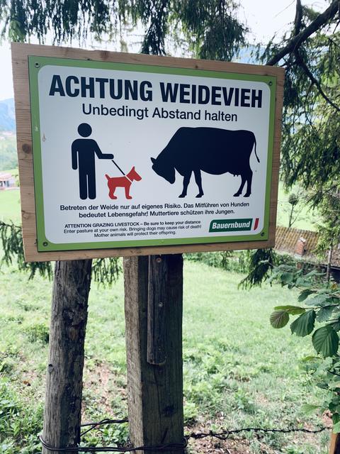 Warnschilder wurden bereits angebracht.