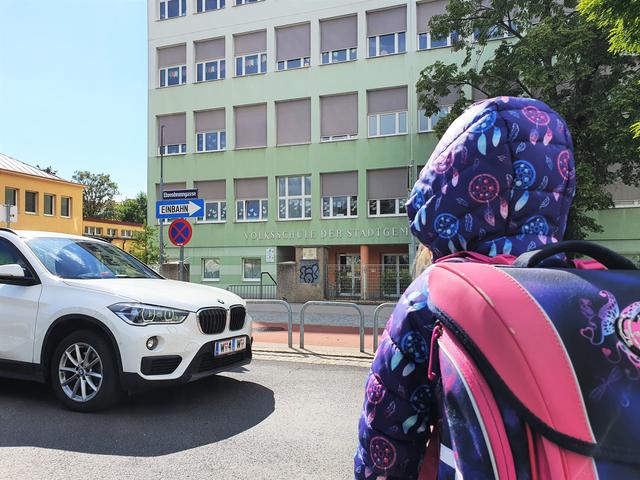 Achten Sie in Schulstraßen besonders auf Kinder.  | Foto: Leshem 