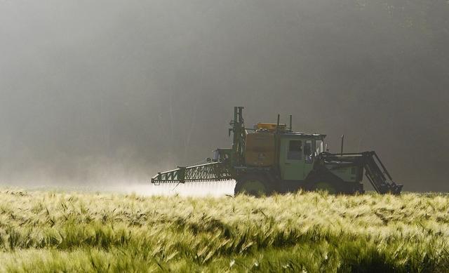 Seit 2011 ist der Verkauf von Pestiziden in Österreich um 53 Prozent gestiegen. „Das ist ein Skandal“, kritisiert SPÖ-Landwirtschaftssprecherin Cornelia Ecker am Mittwoch. Die heute von Eurostat veröffentlichten Zahlen beweisen, dass Köstinger dem Landwirtschaftsausschuss etwas vorgemacht hat.  | Foto: Pixabay