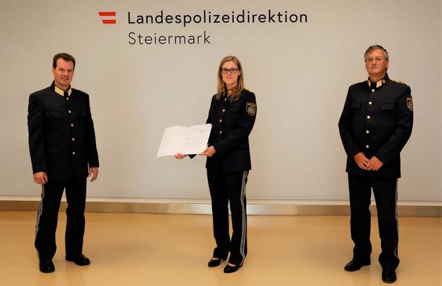 Landespolizeidirektor Gerald Ortner, Kommissärin Ursula Bacher und Günter Lengauer, der Stadthauptmann des Polizeikommissariates Leoben (v.l.) | Foto: LPD Stmk/Binder