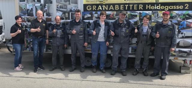 Jubiläum: Der Familienbetrieb Granabetter aus St. Margarethen und seine Mitarbeiter haben Grund zum Feiern. | Foto: Granabetter