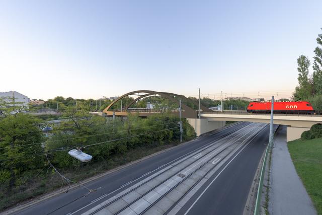 So wird die neue Brücke über die Breitenfurter Straße aussehen.
