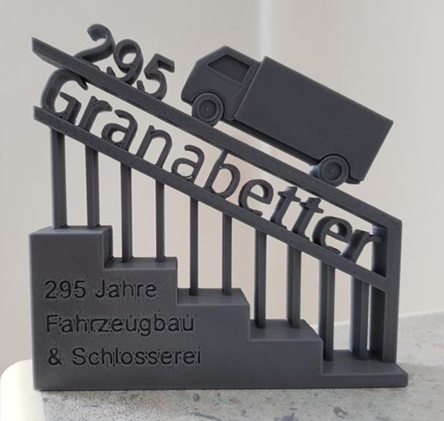 Christopher Granabetter erstellte zum Jubiläum mit dem 3D-Drucker ein Emblem.