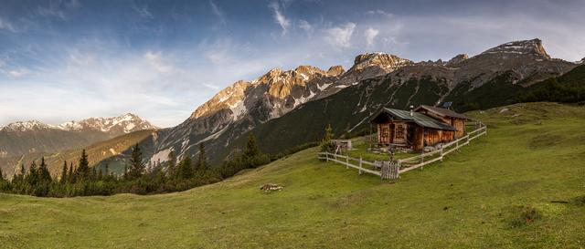 Blick auf die Parseiergruppe der Lechtaler Alpen: Von Wanderungen sollte man derzeit absehen.