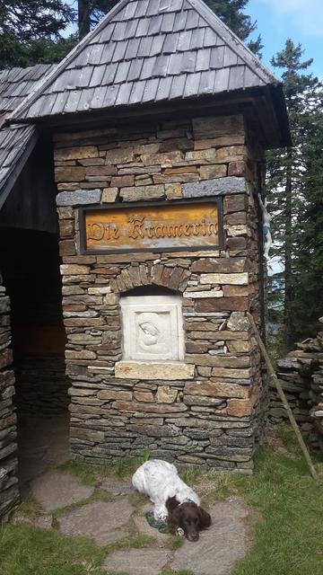 Deutlich erkennbar, das ursprüngliche Marterl mit Anbau... | Foto:  Günther Koch