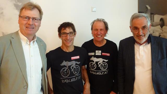Rotary-Cub-Präsident Hans Lederer, die Paralympioniken Michael Kurz und Wolfgang Dabernig sowie Club-Sekretär Armin Herzog (von links)