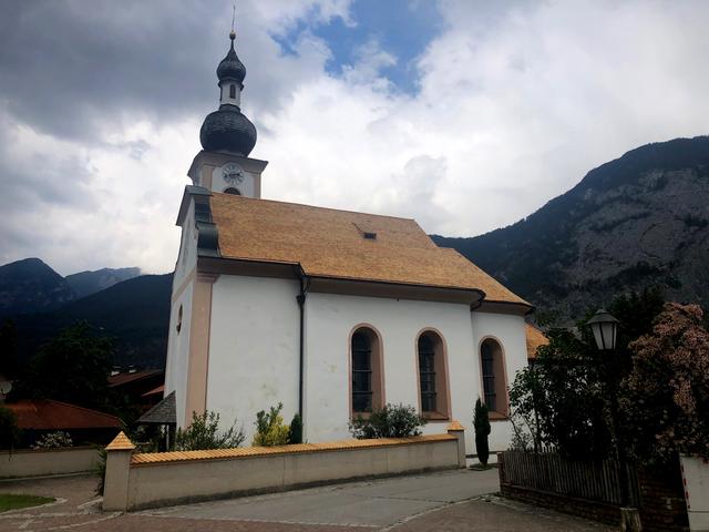 Das Dach der Pfarrkirche in Unterperfuss wurde erneuert!