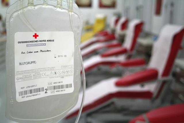 Die Spendenbereitschaft ist auch im Bezirk zurückgegangen. Rund 1.500 Menschen haben im Vorjahr Blut gespendet. | Foto: Rotes Kreuz