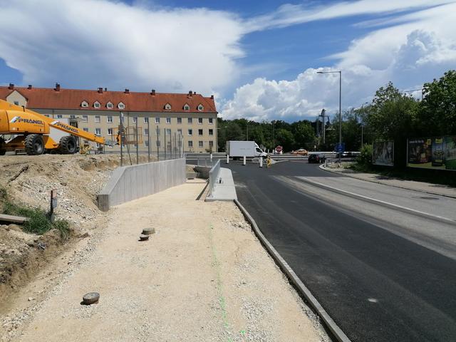 Die Unterführung der B126 beim Urnenhain (Leonfeldner Straße) ist nicht für Radfahrer gedacht. | Foto: RL OÖ