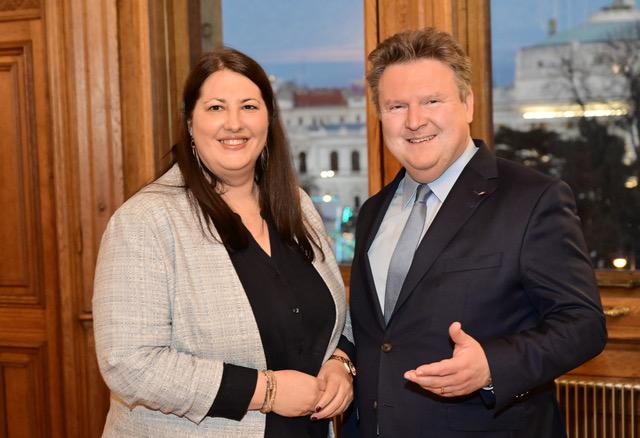 Wohnbaustadträtin Kathrin Gaál und Bürgermeister Michael Ludwig. | Foto: PID/Christian Jobst