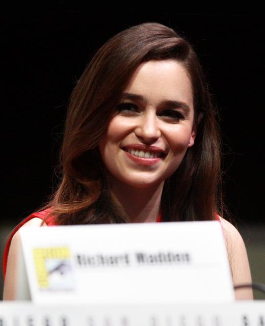 Emilia Clarke beichtet, dass sie das Ende von "Game of Thrones" vorab mit einer außenstehenden Person geteilt hat.