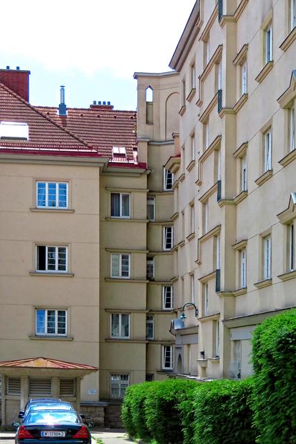 ?Gotisches Fenster als Fassadengestaltung? 😉