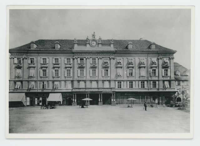 Altbau: Das alte Grazer Rathaus, das nur 80 Jahre in Funktion war, gefiel den Grazern besser als der Neubau. | Foto: KK/Kubinzky