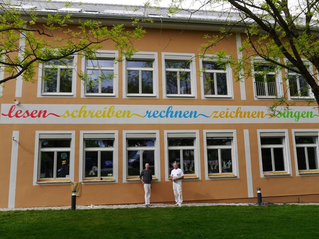Gelungen: Die Fassade der Volksschule St. Ulrich | Foto: Gemeinde St. Martin