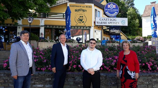 Wollen sozialpolitische Verbesserungen: Helmut Kovacsits, Wolfgang Sodl, Emilian Cotirlä, Verena Dunst (von links). | Foto: SPÖ