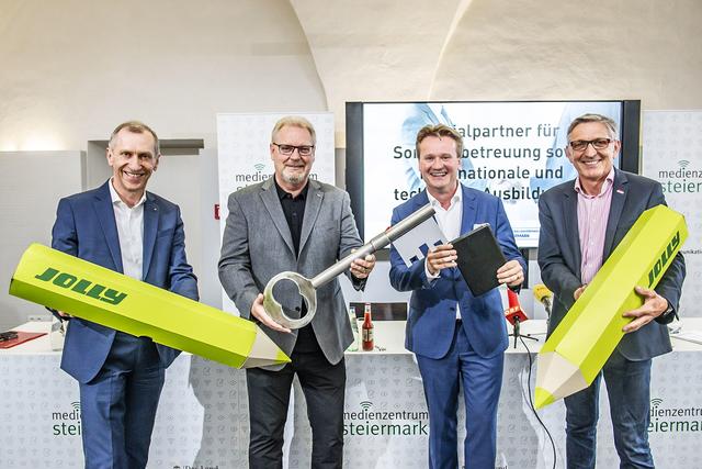 Vereint in Bildungsfragen: Josef Pesserl, Horst Schachner, Georg Knill und Josef Herk | Foto: Fischer