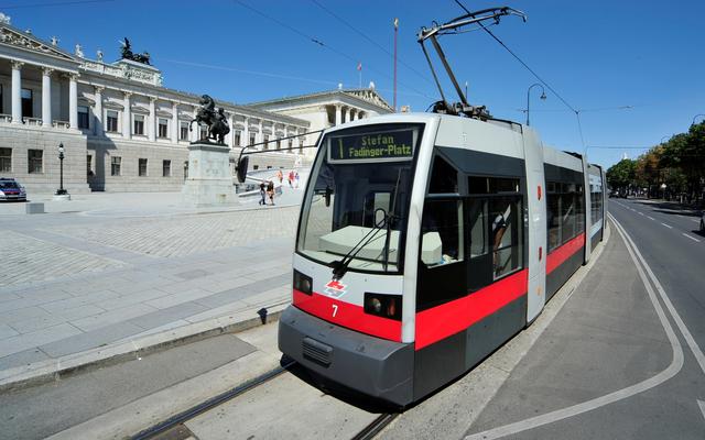 Vom Parlament zum Stefan-Fadinger-Platz: Die Linie 1 wird im Bereich der Knöllgasse umgeleitet. Grund: Gleiserneuerung.