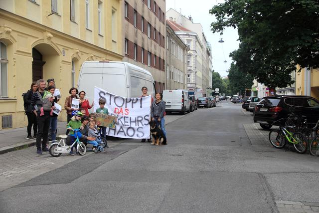 Die Anrainer wünschen sich in der Brigittagasse eine Begrünung und Verkehrsberuhigung.