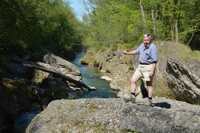 "Unterwegs auf der Via Aqua": Walter Mayr aus Scheibbs genießt einen herrlichen Tag in der Erlaufschlucht in Purgstall. | Foto: Roland Mayr