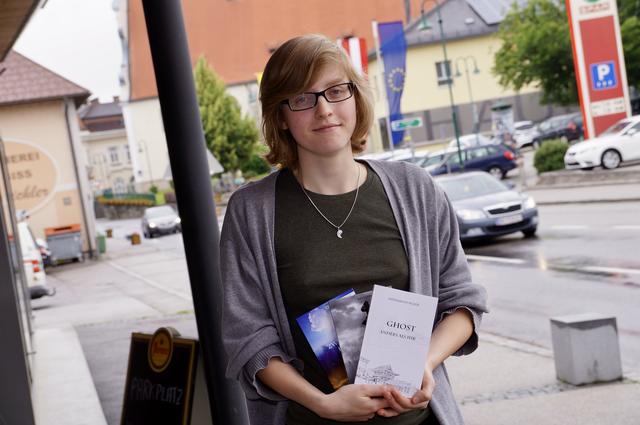 Die Jungautorin Katharina Wlzek aus Mank hat mit gerade einmal 19 Jahren ihr bereits drittes Buch auf den Markt gebracht.