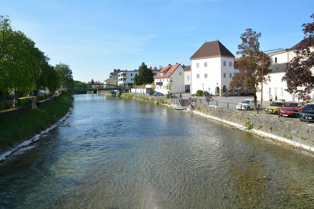 Die Erlauf zieht sich wie ein "roter Faden" durch die Stadt Scheibbs. | Foto: Roland Mayr