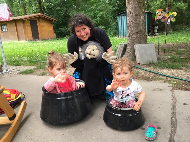 Spielen mit Kindern als Arbeit: Michaela Waiglein-Wirth ist die Koordinatorin der Parkbetreuung in Favoriten. | Foto: Kinderfreunde aktiv
