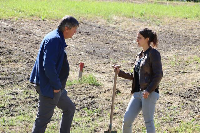 Maria Zottele studiert Mikrobiologie und führt mit Unterstützung von Dr. Strasser das Projekt durch.