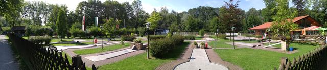 Der Minigolfplatz Braunau lädt zum spannenden Spiel und zum kulinarischen Verweilen ein! | Foto: MP