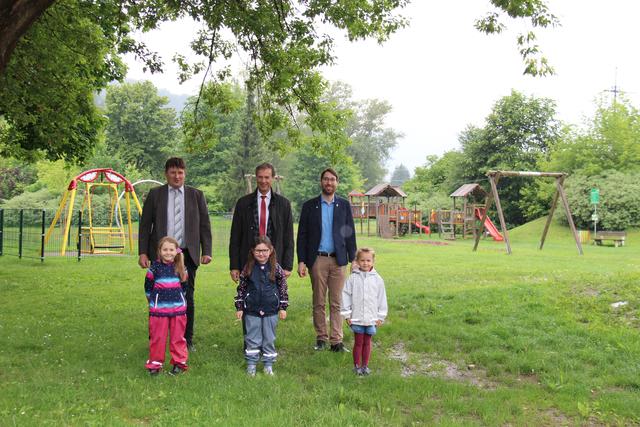 Der Spielplatz Walfersam ist endlich eröffnet, da freuen sich nicht nur die Kinder.