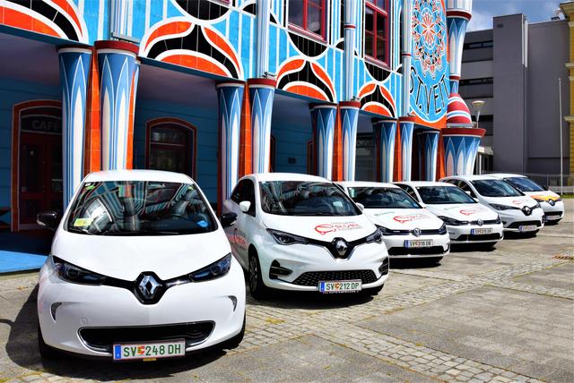 Die St. Veiter E-Carsharing-Flotte wurde um zwei neue Autos aufgestockt | Foto: Stadt St. Veit