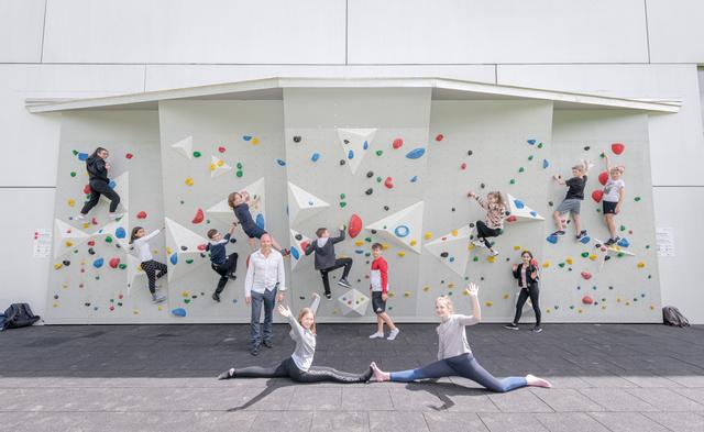 Für Anfänger und Profis gedacht: die neue Boulderwand in Salzburg. | Foto: Stadt/Alexander Killer