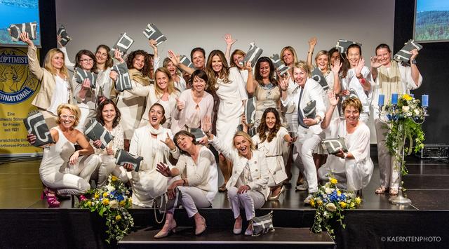 Der Soroptimistenclup Wörthersee-Pörtschach bei der Charterfeier im Mai 2017 | Foto: Assam