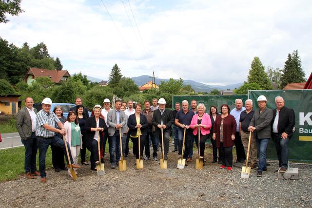Einladung zum 2. Ortsgruppen Treffen. Wann: Freitag, den 11. Oktober 2019 um 19.30 Uhr. Wo: GH Mauthner in Schwanberg (Hauptplatz 20, 8541 Schwanberg). 2. Ortsgruppen Treffen - Landjugend Bezirk Deutschlandsberg