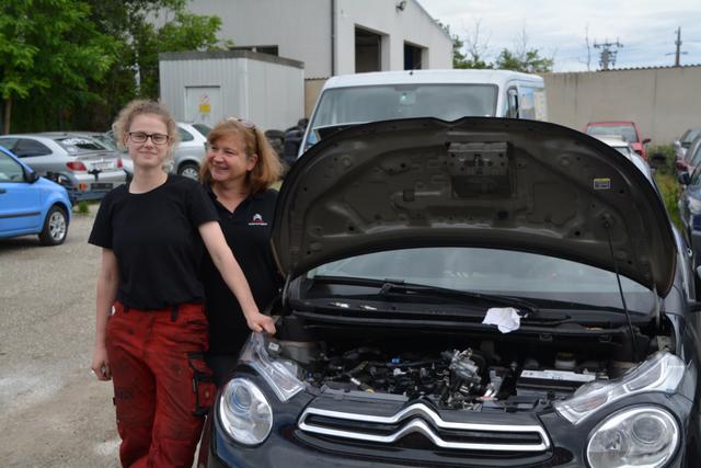 Antonia Schneidl und Renate Stiffl: Sie sind froh "sich gefunden" zu haben. 