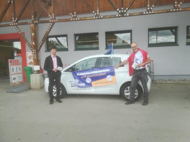 Obmann Andreas Otahal und Christoph Schwertner bewarben das Klimavolksbegehren.