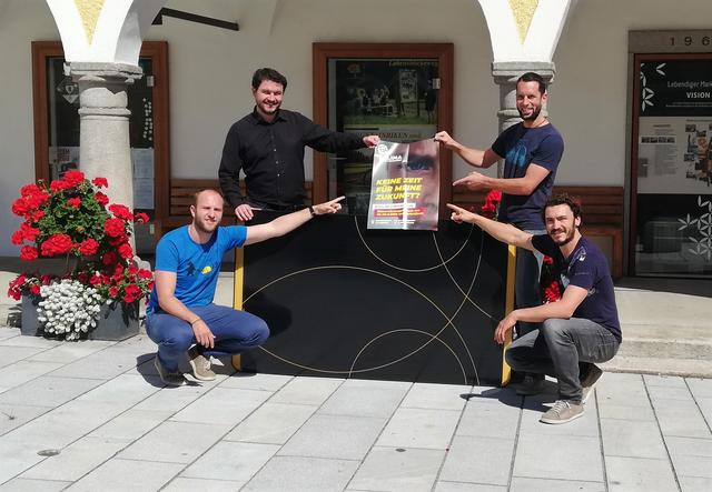 Die vier Mühlviertler KEM-Manager Johannes Traxler (Energiebezirk Freistadt), Johannes Großruck (KEM Donau-Böhmerwald), Simon Klambauer (KEM Sterngartl-Gusental), Herwig Kolar (KEM Urfahr-West). - v.l. | Foto: Verena Raab, KEM