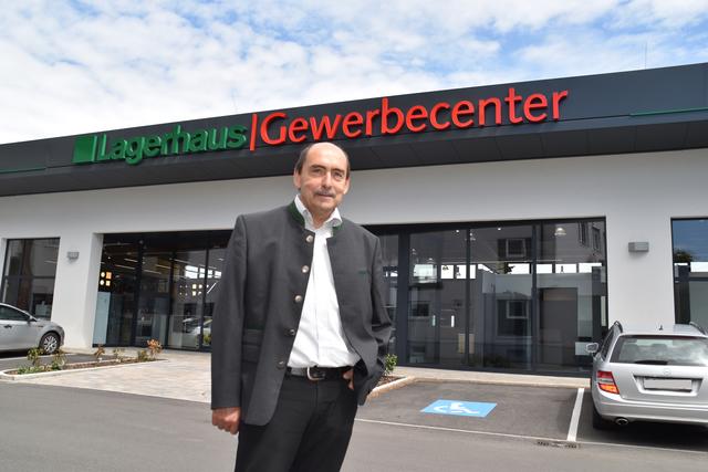 Lagerhaus-Direktor Herbert Schadenhofer und die Mitarbeiter des Gewerbecenters Neulengbach haben ihre Vorstellungen und Ideen in das Projekt einfließen lassen.