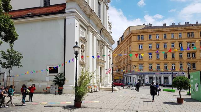 Die "Coole Straße" bietet Abkühlung an heißen Tagen.