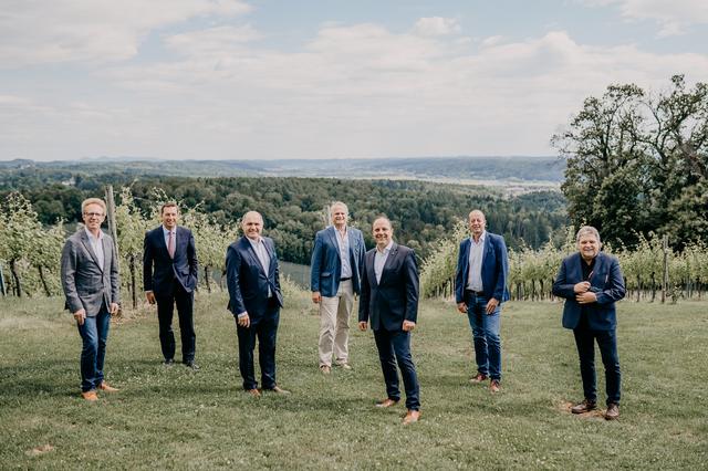 Der Nationalratspräsident Wolfgang Sobotka (3.v.l.) mit Bürgermeistern aus der Region Gleisdorf.