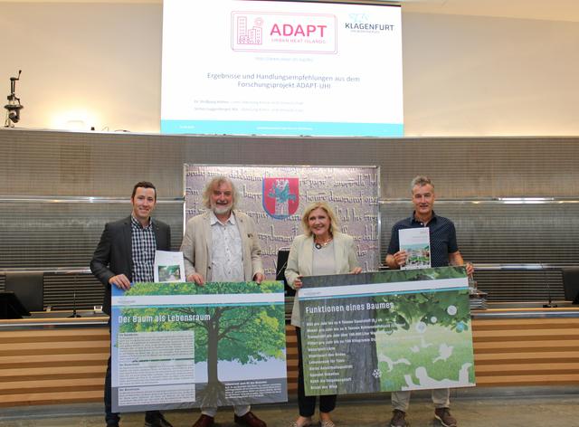 Stefan Guggenberger (Abt. Klima‐ und Umweltschutz), Stadtrat Frank Frey, Bürgermeisterin Dr. Maria‐Luise Mathiaschitz und Dr. Wolfgang Hafner (Leiter der Abteilung Klima‐ und Umweltschutz) präsentierten die Ergebnisse der Studie "ADAPT – Urban Heat Island".