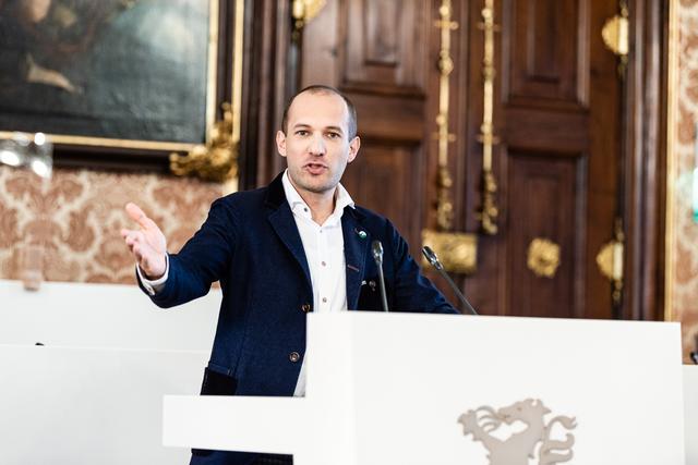 Befasste den Landtag Steiermark mit der Forderung nach einer Alternative für Kunstrasenplätze: LAbg. Alex Pinter
