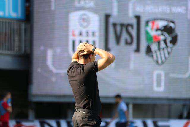 Schmerzlich war der späte Elferpfiff und die daraus resultierende Niederlage der Athletiker im dritten von vier Heimspielen in der Meisterrunde.