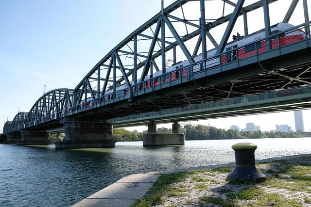 Vom 5. bis 18. Juli fahren keine S-Bahnen zwischen Floridsdorf und Praterstern. Es gibt einen Schienenersatzverkehr. | Foto: ÖBB/Zenger