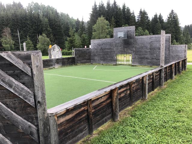 Sehr beliebt ist auch der Streetsoccer-Platz.