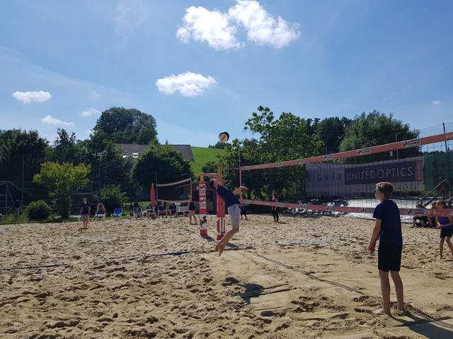 Die Beachvolleys Gallspach zeigen Kampfgeist bei den nächsten Bewerben: 2er Mixed Turnier und Beach Junior Stopp im Juli und „Beachweekend“ Turnier-Wochenende im August.